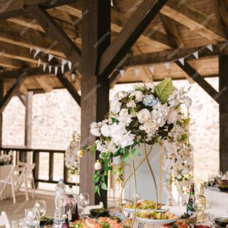 event-decor-beautifully-decorated-tables-holiday_159701-4486